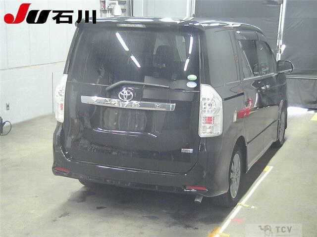 2012 Toyota Voxy