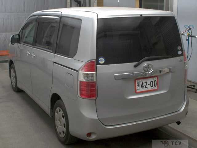 2009 Toyota Noah