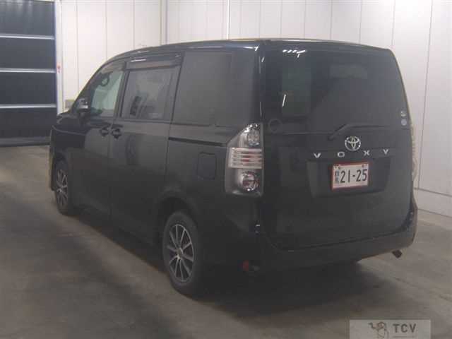 2007 Toyota Voxy