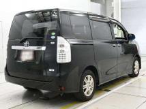2013 Toyota Noah