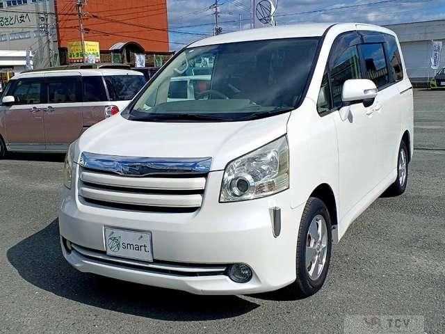 2008 Toyota Noah