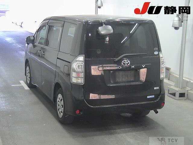2010 Toyota Voxy