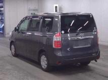 2010 Toyota Noah
