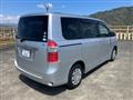 2009 Toyota Noah