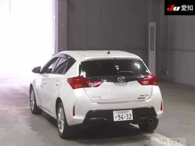 2012 Toyota Auris