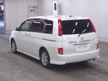 2010 Toyota Isis