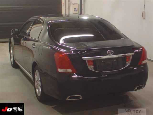 2010 Toyota Crown Majesta