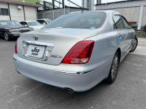 2006 Toyota Crown Majesta