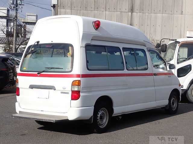 2005 Toyota Granvia
