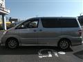 2004 Toyota Alphard