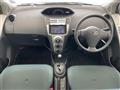 2006 Toyota Vitz