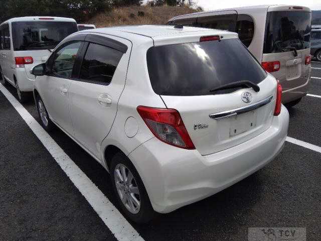 2011 Toyota Vitz