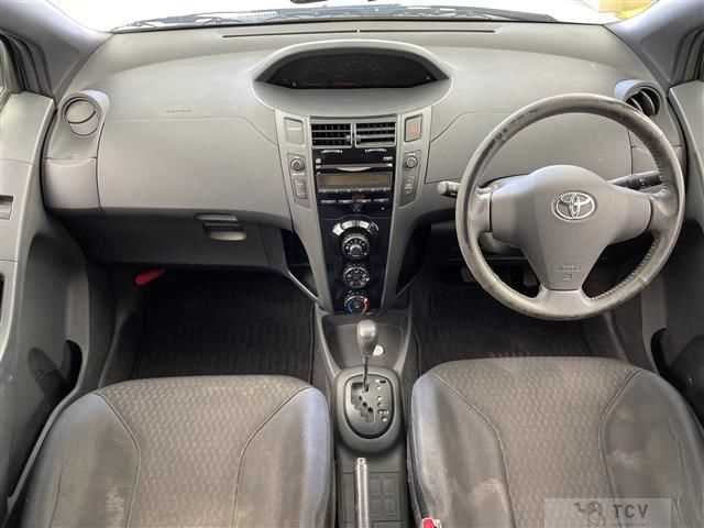 2005 Toyota Vitz