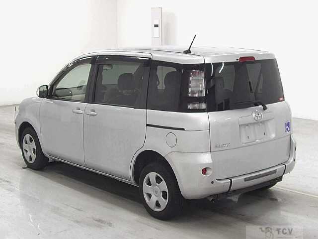2012 Toyota Sienta