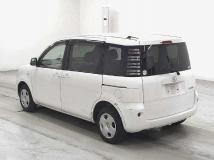 2003 Toyota Sienta