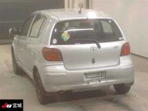 2004 Toyota Vitz