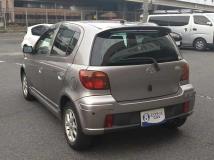 2004 Toyota Vitz