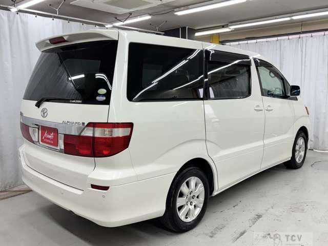 2004 Toyota Alphard