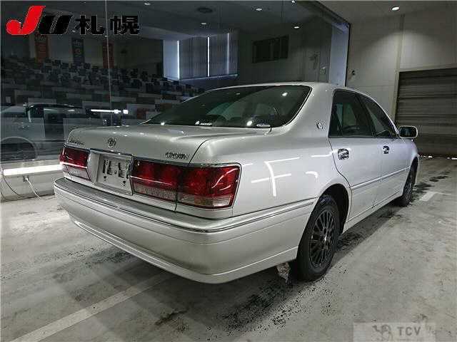 2002 Toyota Crown