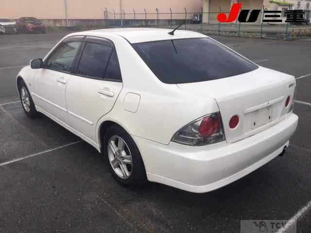 2002 Toyota Altezza