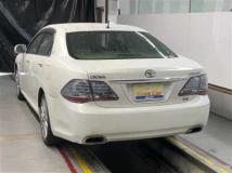 2009 Toyota Crown Hybrid