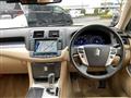 2011 Toyota Crown Hybrid