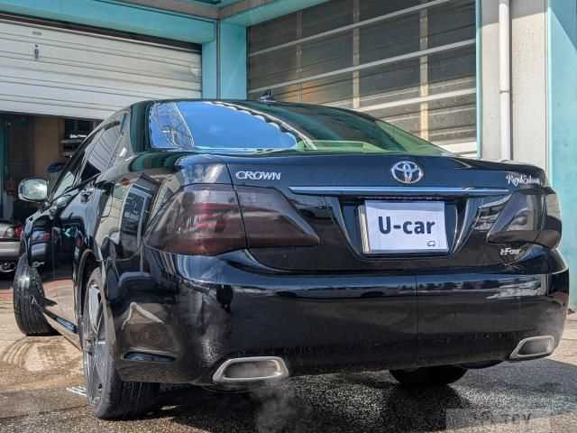 2012 Toyota Crown