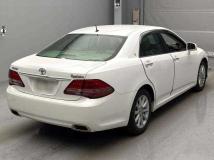 2010 Toyota Crown
