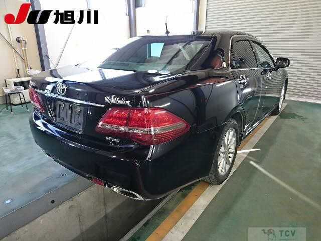 2009 Toyota Crown