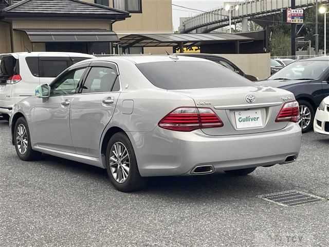 2010 Toyota Crown Royal Series
