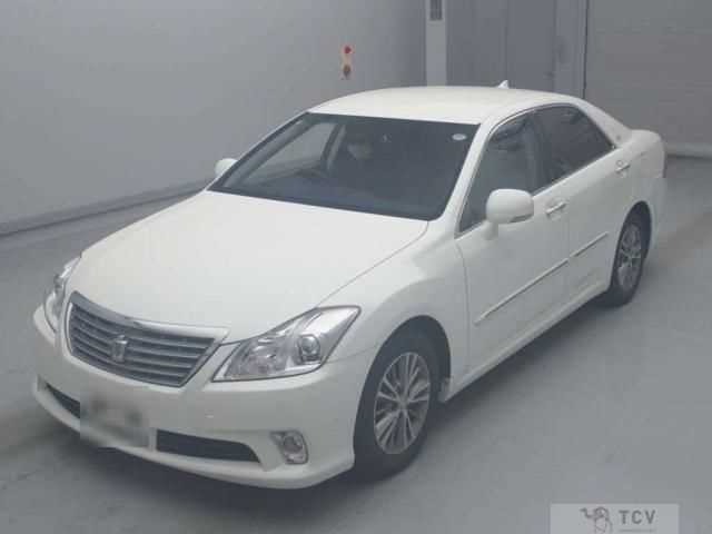 2010 Toyota Crown