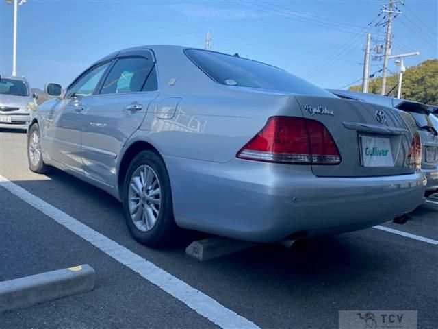 2004 Toyota Crown Royal Series