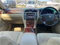 2004 Toyota Crown Royal Series