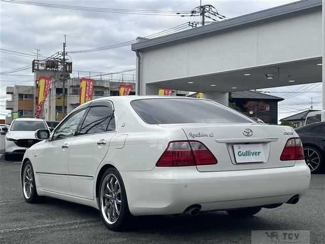 2005 Toyota Crown Royal Series