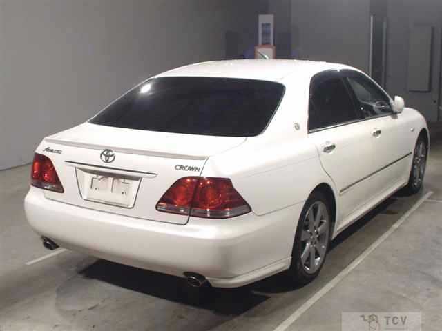 2005 Toyota Crown