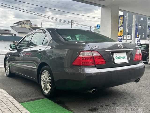 2007 Toyota Crown Royal Series