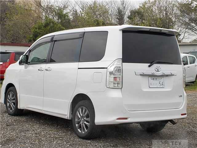 2012 Toyota Voxy
