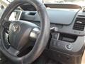 2013 Toyota Voxy