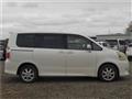 2010 Toyota Noah