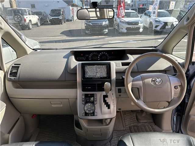 2007 Toyota Noah