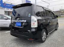 2013 Toyota Voxy