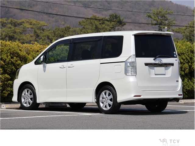 2009 Toyota Noah