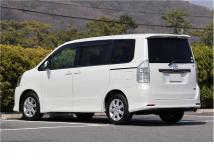 2009 Toyota Noah