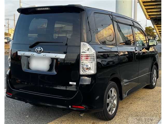 2009 Toyota Voxy