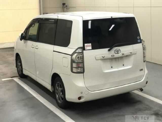 2010 Toyota Voxy