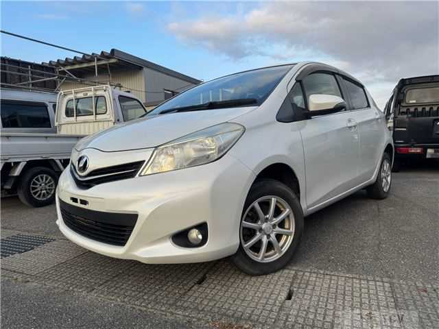 2013 Toyota Vitz