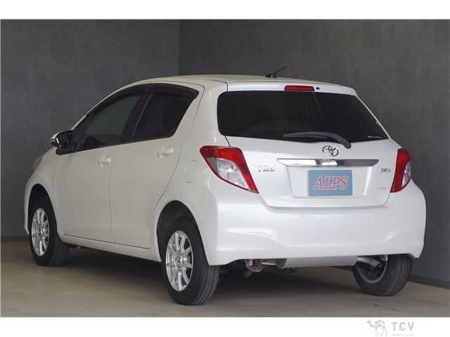 2011 Toyota Vitz