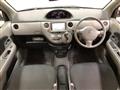 2005 Toyota Sienta