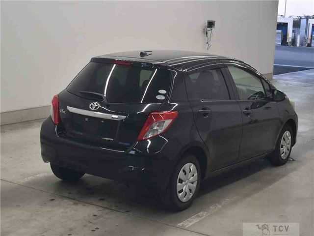 2011 Toyota Vitz