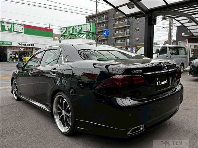 2009 Toyota Crown